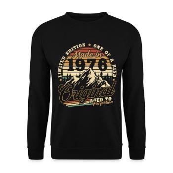 1976 Vintage Vintage Birthday Gift Retro - Unisex Sweatshirt - black - Front - Alina (178cm) & Michal (187cm)