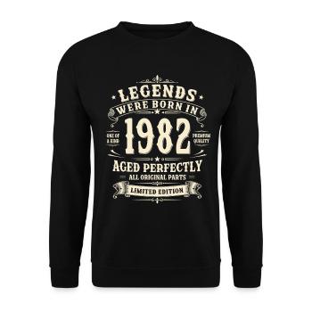 44th Birthday Gift 1982 Man Vintage Retro - Unisex Sweatshirt - black - Front - Alina (178cm) & Michal (187cm)