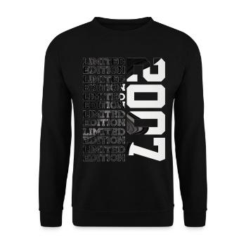 19 YEARS OLD LIMITED EDITION 2007 19TH BIRTHDAY - Unisex Sweatshirt - black - Front - Alina (178cm) & Michal (187cm)