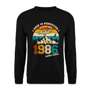 August 1986 | Aged to perfection | Birthday - Unisex Sweatshirt - black - Front - Alina (178cm) & Michal (187cm)