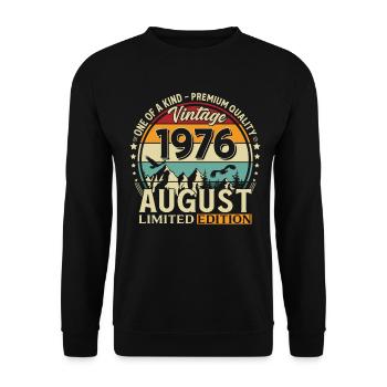 50. Geburtstag Geschenk Mann Original 1976 August - Unisex Pullover - Schwarz - Vorne - Alina (178cm) & Michal (187cm)