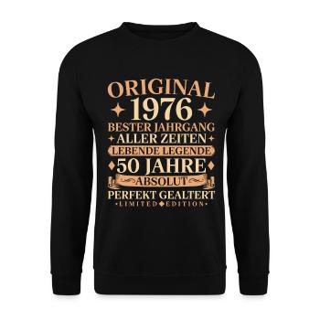 Baujahr 1976 geboren 50. Geburtstag Vintage - Unisex Pullover - Schwarz - Vorne - Alina (178cm) & Michal (187cm)