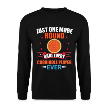 Nur noch eine Runde – Crokinole Spieler - Unisex Pullover - Schwarz - Vorne - Alina (178cm) & Michal (187cm)