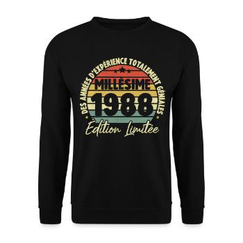 Cadeau D'anniversaire Millésime Fabriqué en 1988 - Sweat-shirt Unisexe - noir - Devant - Alina (178cm) & Michal (187cm)