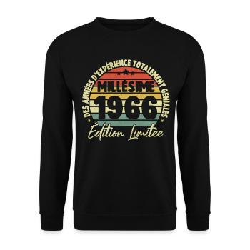 Cadeau D'anniversaire Millésime Fabriqué en 1966 - Sweat-shirt Unisexe - noir - Devant - Alina (178cm) & Michal (187cm)