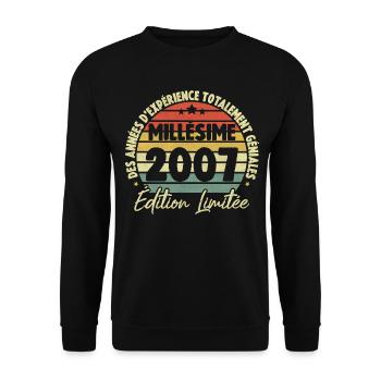 Cadeau D'anniversaire Millésime Fabriqué en 2007 - Sweat-shirt Unisexe - noir - Devant - Alina (178cm) & Michal (187cm)