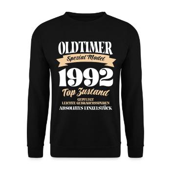 Oldtimer Spezial Model Gepflegt Top Jahrgang 1992 - Unisex Pullover - Schwarz - Vorne - Alina (178cm) & Michal (187cm)