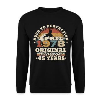 April 1978 - 45 Jahre alt - 45. Geburtstag - Unisex Pullover - Schwarz - Vorne - Alina (178cm) & Michal (187cm)