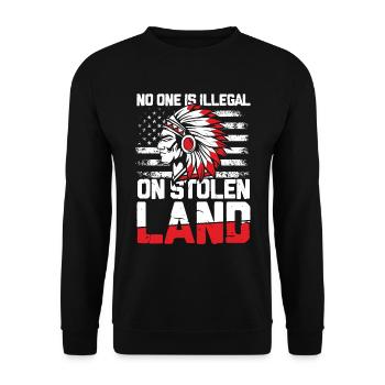 No One Is Illegal On Stolen Land für Ureinwohner - Unisex Pullover - Schwarz - Vorne - Alina (178cm) & Michal (187cm)