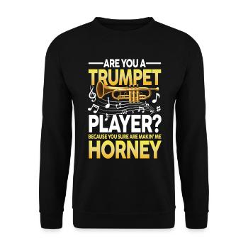 Trumpet Player Because You Sure Are Makin Me - Unisex Pullover - Schwarz - Vorne - Alina (178cm) & Michal (187cm)