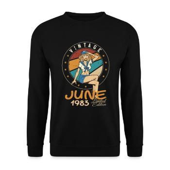 Vintage 1983 - Born In June 1983 - Unisex Pullover - Schwarz - Vorne - Alina (178cm) & Michal (187cm)