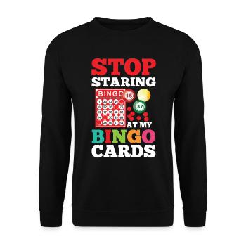 Stop Staring At My Bingo Cards für einen Bingo - Unisex Pullover - Schwarz - Vorne - Alina (178cm) & Michal (187cm)