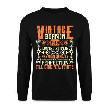 1940 Jahrgang 1940 - Baujahr 1940 Geburtstag 1940 - Unisex Pullover - Schwarz - Vorne - Alina (178cm) & Michal (187cm)