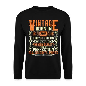 2013 Vintage 2013 - Year of construction 2013 Birthday 2013 - Unisex Sweatshirt - black - Front - Alina (178cm) & Michal (187cm)