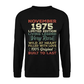 Légende Depuis Novembre 1975 Millésime Novembre 1975 - Sweat-shirt Unisexe - noir - Devant - Alina (178cm) & Michal (187cm)