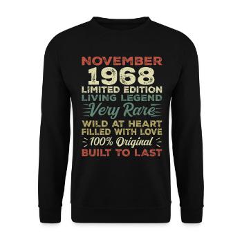 Légende : Depuis novembre 1968 Né en novembre 1968 - Sweat-shirt Unisexe - noir - Devant - Alina (178cm) & Michal (187cm)