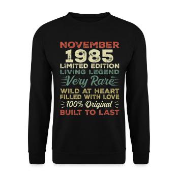Legend Since November 1985 Vintage November 1985 - Unisex Sweatshirt - black - Front - Alina (178cm) & Michal (187cm)
