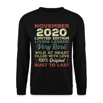 Légende Depuis Novembre 2020 Millésime Novembre 2020 - Sweat-shirt Unisexe - noir - Devant - Alina (178cm) & Michal (187cm)
