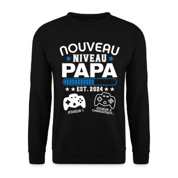Nouveau papa en 2024 - Cadeau Papa gamer - Sweat-shirt Unisexe - noir - Devant - Alina (178cm) & Michal (187cm)
