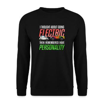 Dieselauto-Liebhaber dachte ich, elektrisch zu fahren - Unisex Pullover - Schwarz - Vorne - Alina (178cm) & Michal (187cm)