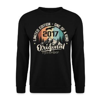 Original November 2017 Birthday November 2017 - Unisex Sweatshirt - black - Front - Alina (178cm) & Michal (187cm)