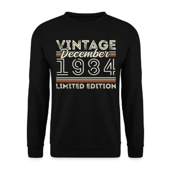 Jahrgang Dezember 1984 - 41. Jubiläum Dezember - Unisex Pullover - Schwarz - Vorne - Alina (178cm) & Michal (187cm)