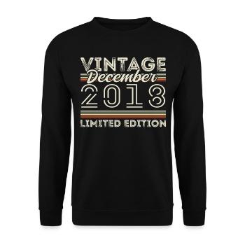 Vintage December 2018 - 7th Anniversary December - Unisex Sweatshirt - black - Front - Alina (178cm) & Michal (187cm)
