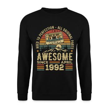 April 1992 Vintage-Geburtstags-Retro-Geschenk - Unisex Pullover - Schwarz - Vorne - Alina (178cm) & Michal (187cm)