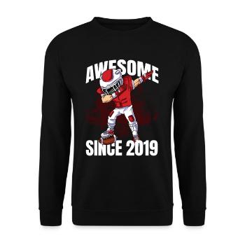 Awesome Since 2019 - 4th Football Player Birthday - Unisex Sweatshirt - black - Front - Alina (178cm) & Michal (187cm)