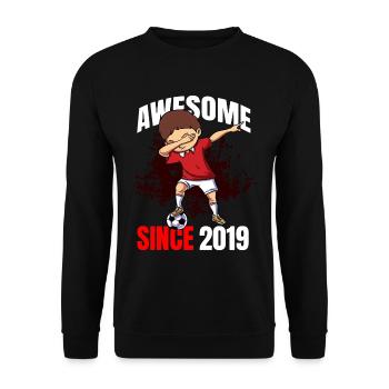 Awesome Since 2019 - 4th Soccer Player Birthday - Unisex Sweatshirt - black - Front - Alina (178cm) & Michal (187cm)