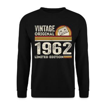 Vintage 1962 Cassette 1962 - 63rd Anniversary 1962 - Unisex Sweatshirt - black - Front - Alina (178cm) & Michal (187cm)