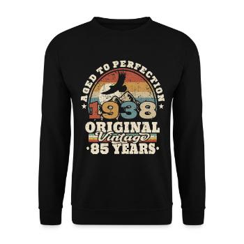 born in 1938 - 85 years old - Unisex Sweatshirt - black - Front - Alina (178cm) & Michal (187cm)