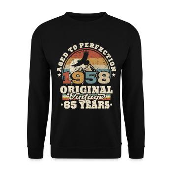 born in 1958 - 65 years old - Unisex Sweatshirt - black - Front - Alina (178cm) & Michal (187cm)