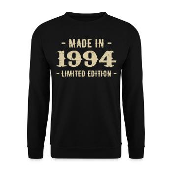 Jahrgang 1994 Geschenk in limitierter Auflage 1994 - Unisex Pullover - Schwarz - Vorne - Alina (178cm) & Michal (187cm)