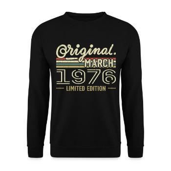 Né en Mars 1976 Cadeau Anniversaire Mars 1976 - Sweat-shirt Unisexe - noir - Devant - Alina (178cm) & Michal (187cm)