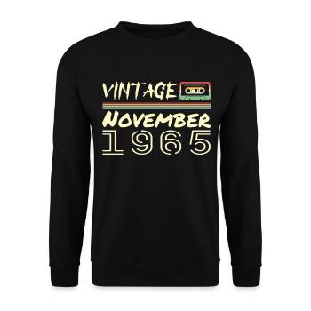 Legendary Since November 1965 - November 1965 - Unisex Sweatshirt - black - Front - Alina (178cm) & Michal (187cm)