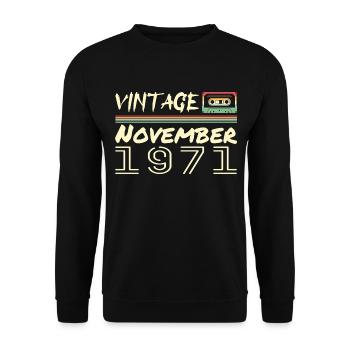 Légendaire Depuis Novembre 1971 - November 1971 - Sweat-shirt Unisexe - noir - Devant - Alina (178cm) & Michal (187cm)