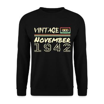 Legendary Since November 1942 - November 1942 - Unisex Sweatshirt - black - Front - Alina (178cm) & Michal (187cm)