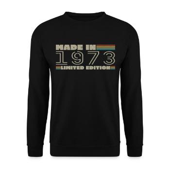 Jahrgang 1973 Jahrgang 1973 Geburtstagsgeschenk Jahrgang 1973 - Unisex Pullover - Schwarz - Vorne - Alina (178cm) & Michal (187cm)