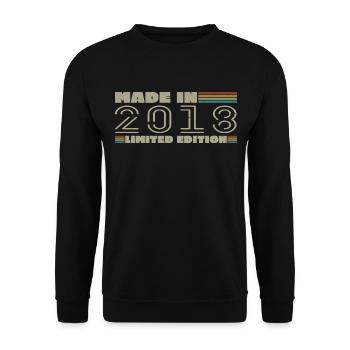 Vintage 2018 2018 Birthday Gift Born in 2018 - Unisex Sweatshirt - black - Front - Alina (178cm) & Michal (187cm)