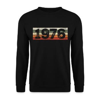 Jahrgang 1976 Retro 1976 Geburtstagsgeschenk - Unisex Pullover - Schwarz - Vorne - Alina (178cm) & Michal (187cm)