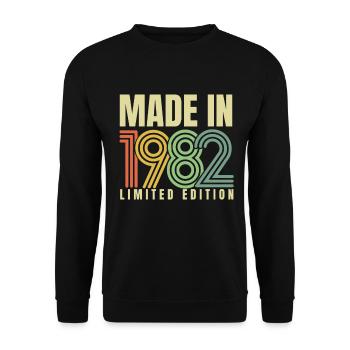 1982 Birthday Gift Year Of Birth Year 82 - Unisex Sweatshirt - black - Front - Alina (178cm) & Michal (187cm)