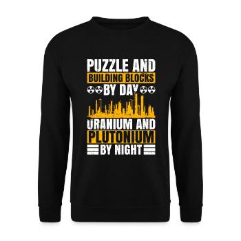 Nuclear Energy Nuclear Engineer Dad Und Nuclear - Unisex Pullover - Schwarz - Vorne - Alina (178cm) & Michal (187cm)