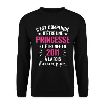 Princesse Née en 2011 - Cadeau D'anniversaire 2011 - Sweat-shirt Unisexe - noir - Devant - Alina (178cm) & Michal (187cm)