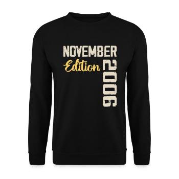 Born in November 2006 - Edition 2006 - Unisex Sweatshirt - black - Front - Alina (178cm) & Michal (187cm)
