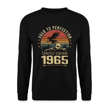 1965 Original Vintage Retro 1965 Anniversary - Unisex Sweatshirt - black - Front - Alina (178cm) & Michal (187cm)
