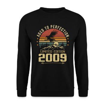 2009 Original Vintage Retro 2009 Anniversary - Unisex Sweatshirt - black - Front - Alina (178cm) & Michal (187cm)