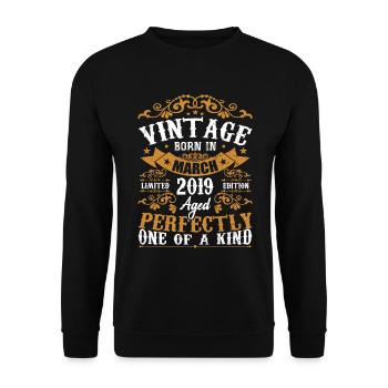Les Légendes Sont Nées En Mars 2019 - Sweat-shirt Unisexe - noir - Devant - Alina (178cm) & Michal (187cm)