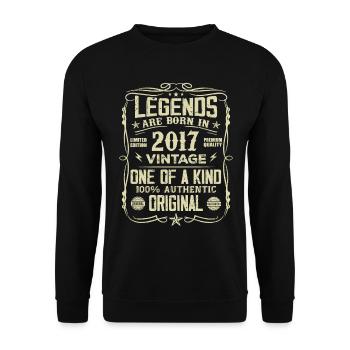 Made In 2017 Vintage Jubiläumsgeschenk 2017 - Unisex Pullover - Schwarz - Vorne - Alina (178cm) & Michal (187cm)