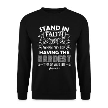 Glaube Auch In Schwierigen Zeiten Epheser 2:8 - Unisex Pullover - Schwarz - Vorne - Alina (178cm) & Michal (187cm)